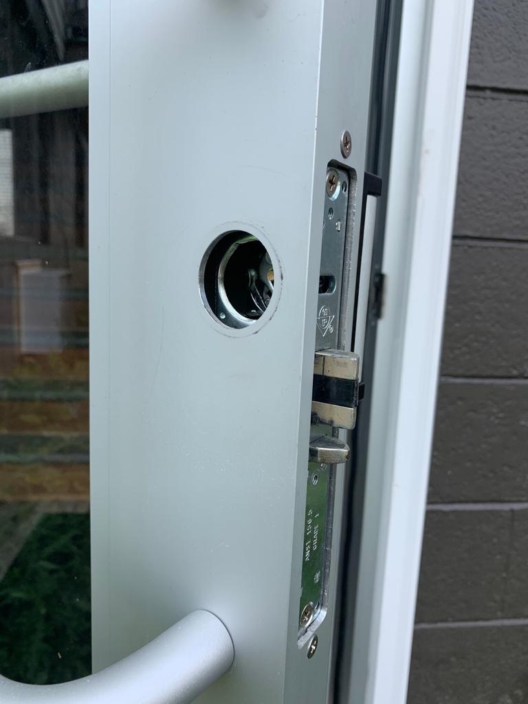 Commercial lock installed Cleveland OH (2)