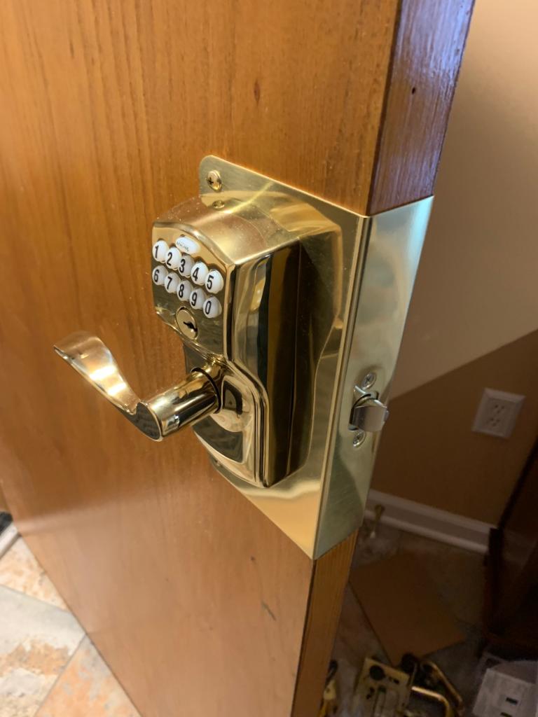 Safe opening and combination changes services by advanced lock and key
