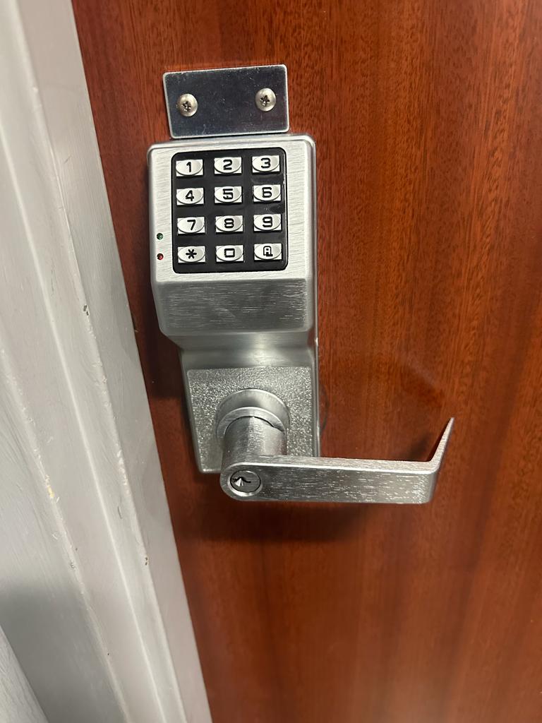 Keypad installed on a business door in Beachwood OH (1)