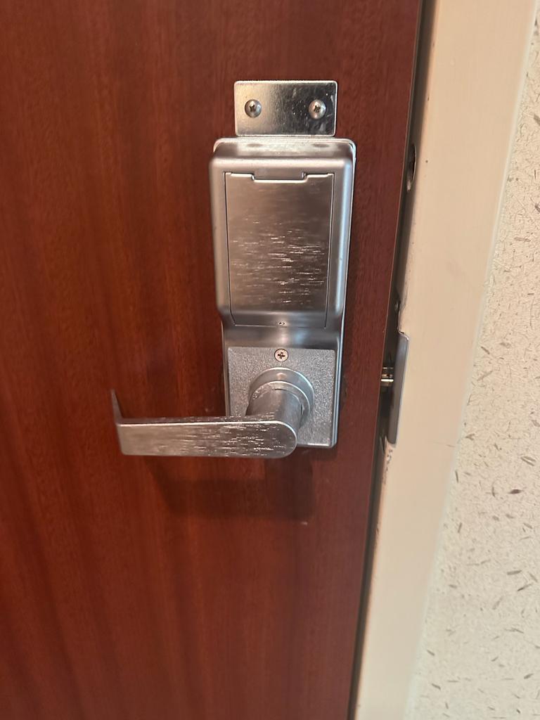 Keypad installed on a business door in Beachwood OH (2)