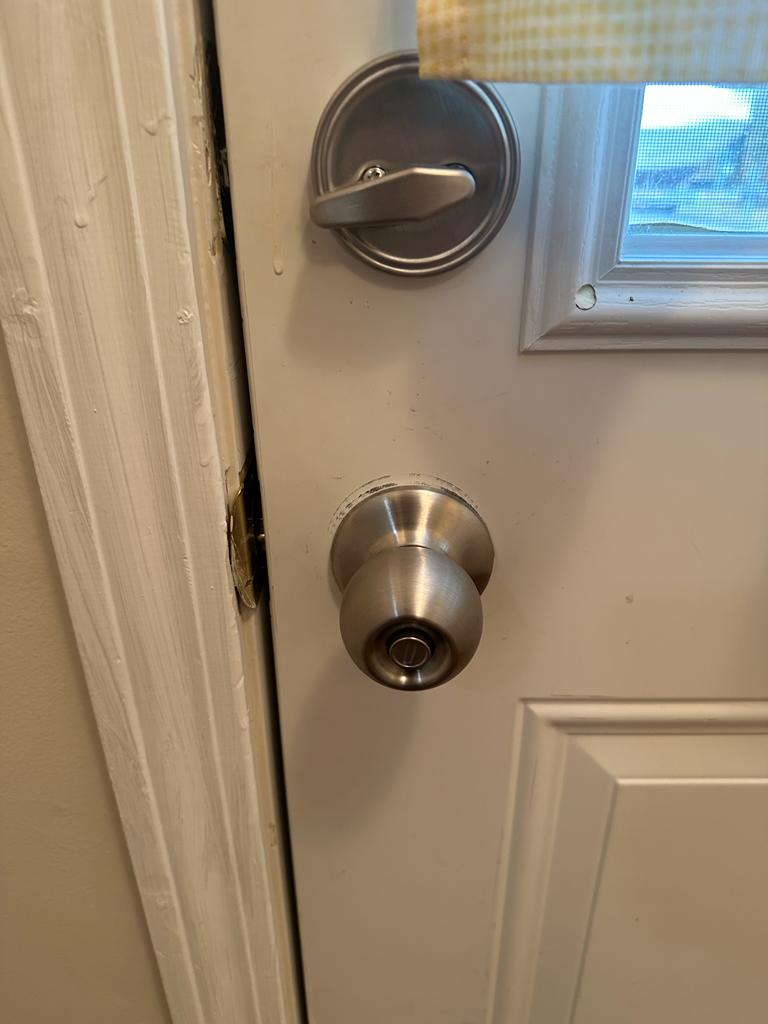 Residential locks replaced in Madison OH (10)