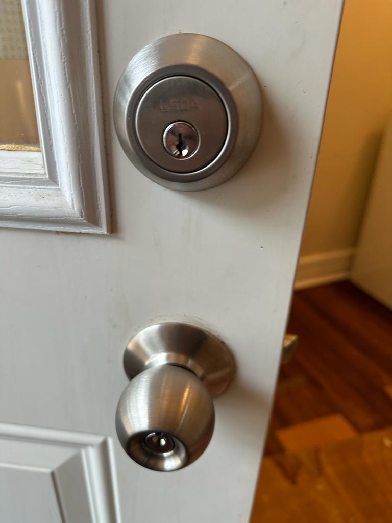 Residential locks replaced in Madison OH (9)
